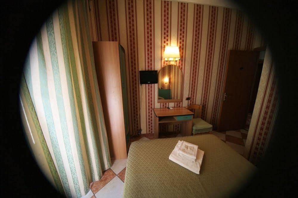Hotel Hollywood Rome Exterior photo